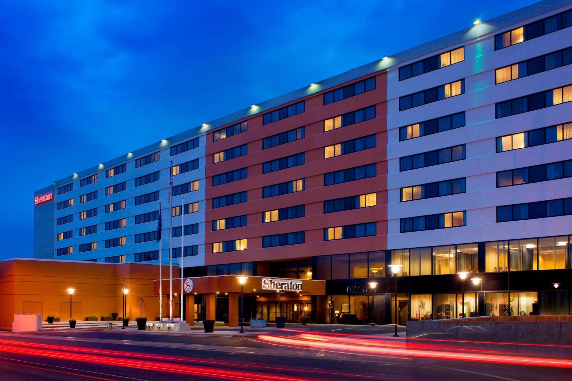 Sheraton Hartford Hotel At Bradley Airport Windsor Locks Exterior photo