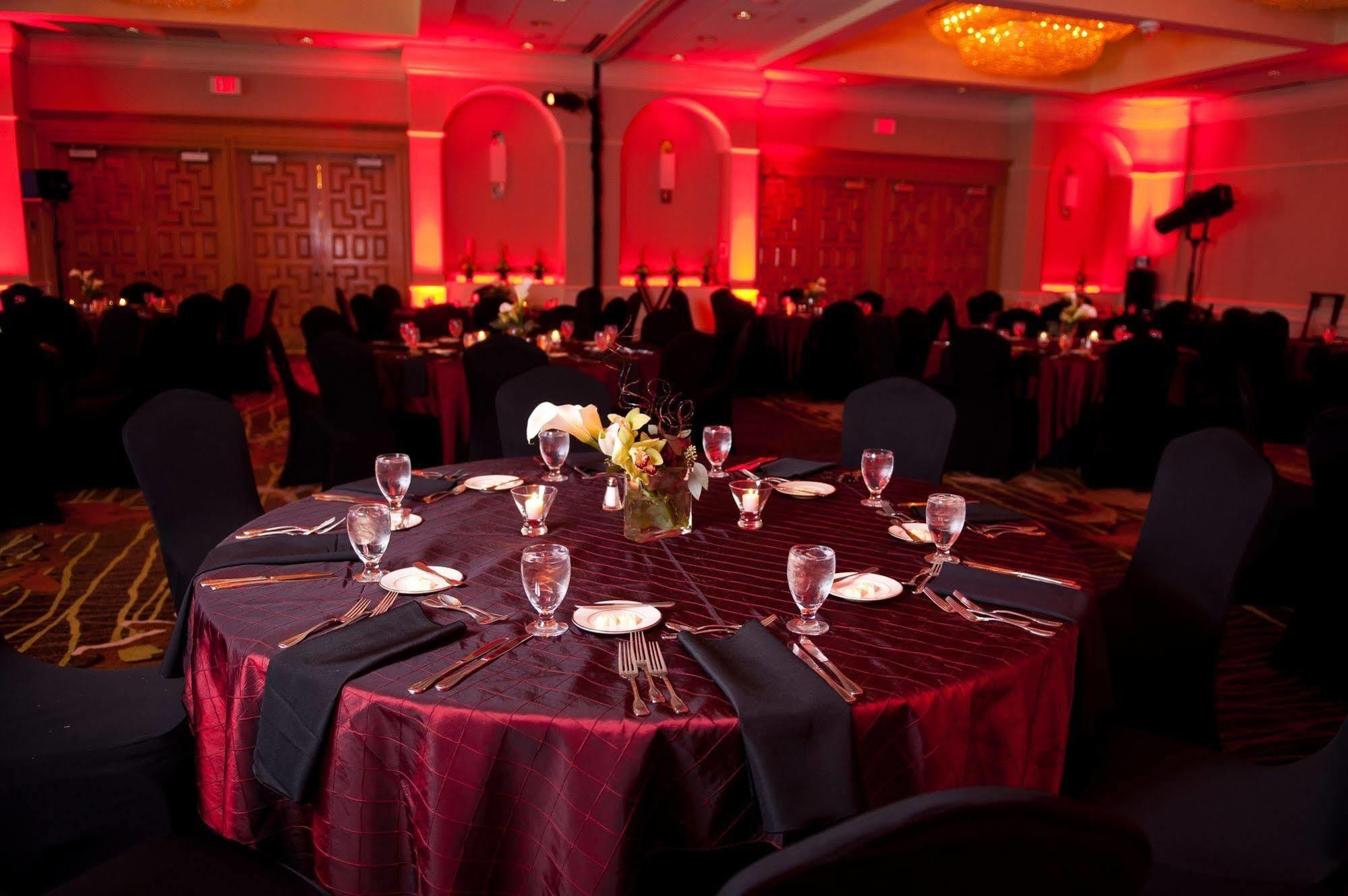 Sheraton Hartford Hotel At Bradley Airport Windsor Locks Exterior photo
